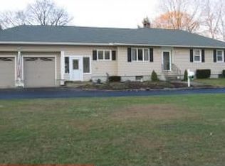 240 Springfield Dr, Bangor, PA 18013