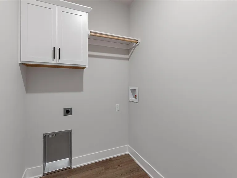 202 N 30th St #202 — Photo 16