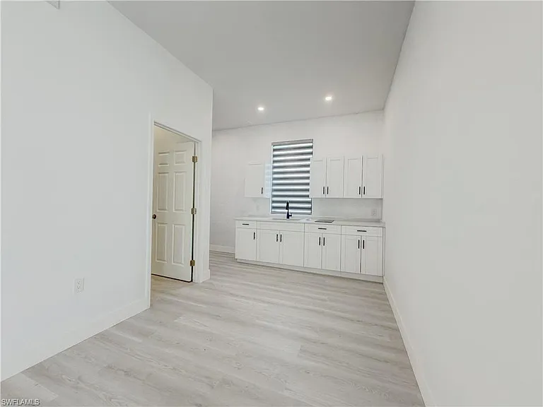 4371 47th Ave NE — Photo 31