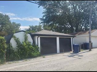 10500 S Princess Ave, Chicago Ridge, IL 60415