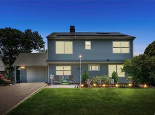 27 The Plains Rd, Levittown, NY 11756