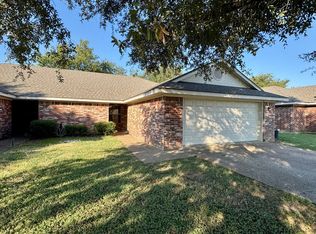 10204B Hyacinth Ln, Waco, TX 76708