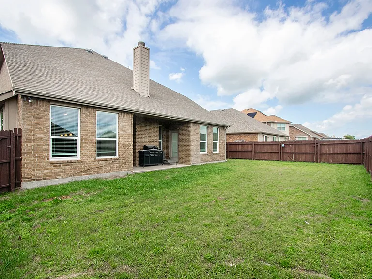 917 Swan Ridge Dr — Photo 24