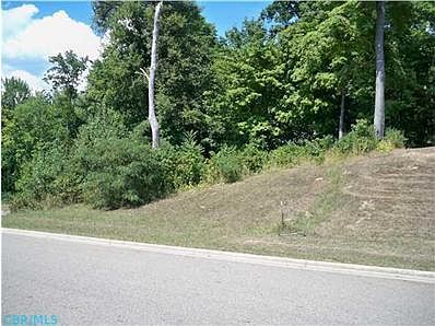 2nd image of 108 Bluebird Cir