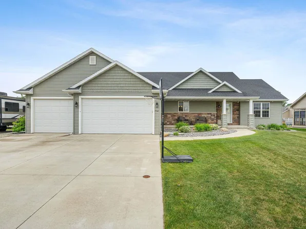 4866 N Wren Dr, Appleton, WI 54913