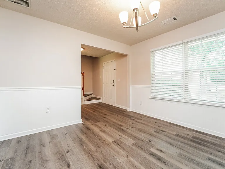 626 Stonecrest Dr — Photo 7