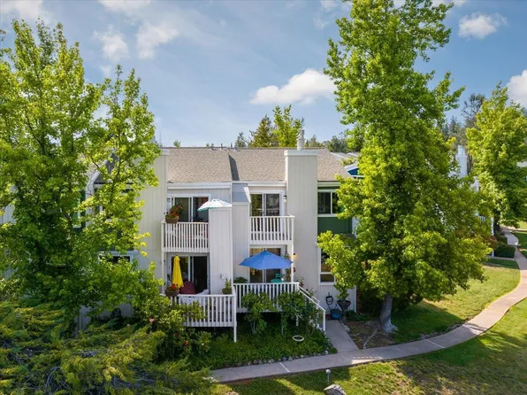 141 Rockwood Dr, Grass Valley, CA 95945