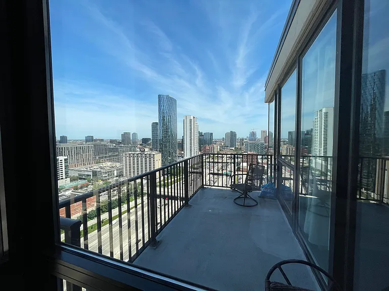 210 S Desplaines St #2211 — Photo 16