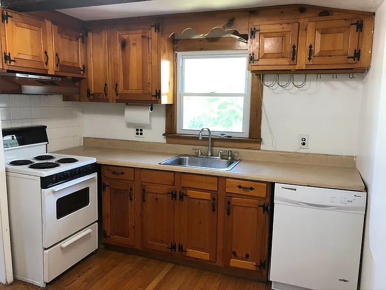 639 Lincoln St #3 — Photo 3