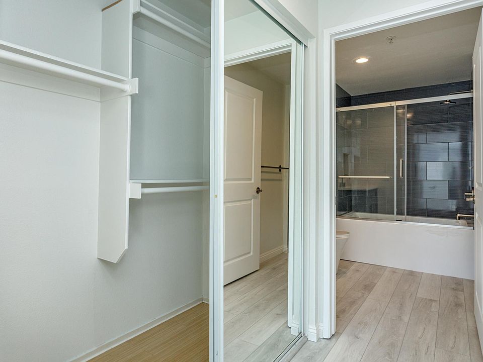 Walk-in closet