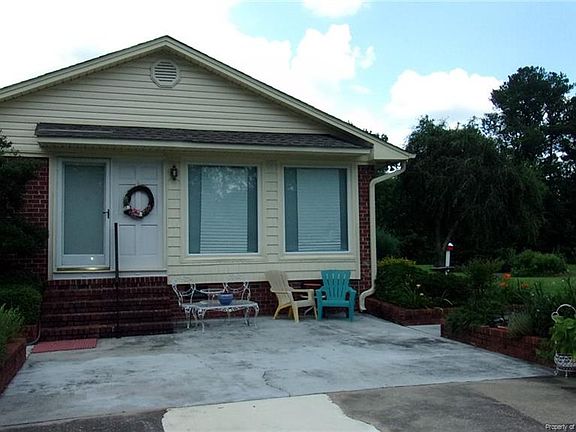 2nd image of 573 Christmasberry Ct