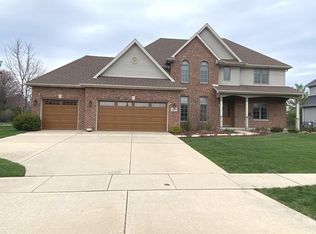 1203 Hunter Dr, Shorewood, IL