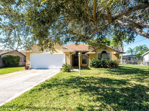 2516 SE University Terrace, Port St Lucie, FL 34952