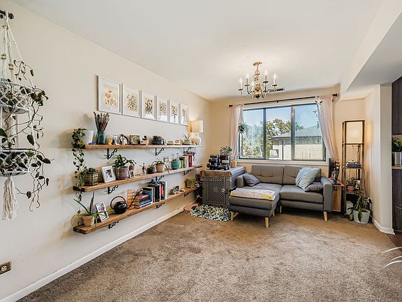 4th image of 10409 Mayfield Ave APT 3A