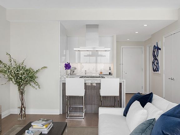 5th image of 460 W 42nd St APT 57N