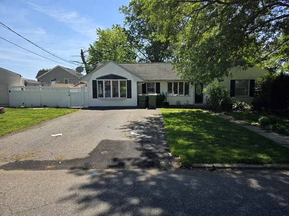 6 Linden Ave, Edison, NJ 08817