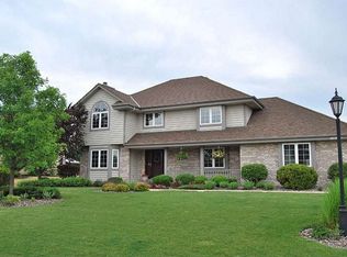 N70W14524 Terrace Dr, Menomonee Falls, WI 53051