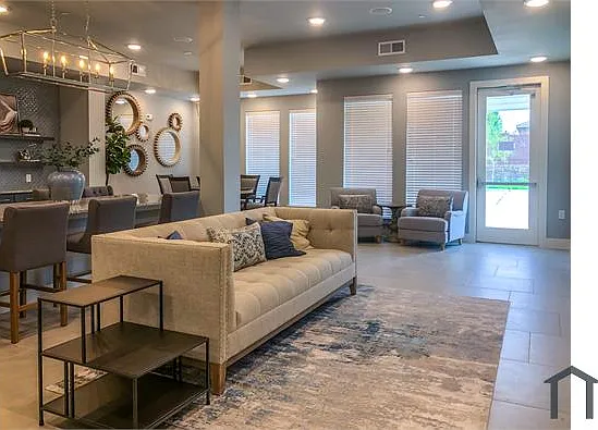 2 bed, 900 sqft, $1,499 — Photo 4