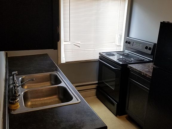 2nd image of 3821 Boudinot Ave #1