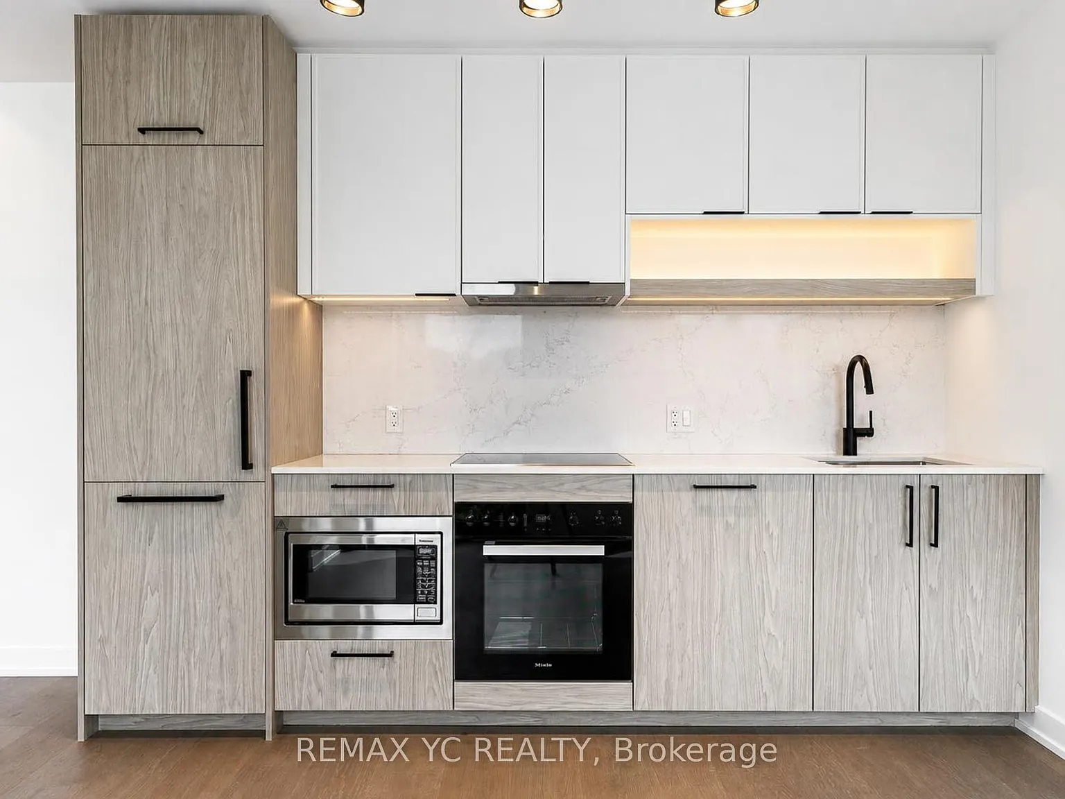 2 bed, $2,600 — Photo 2