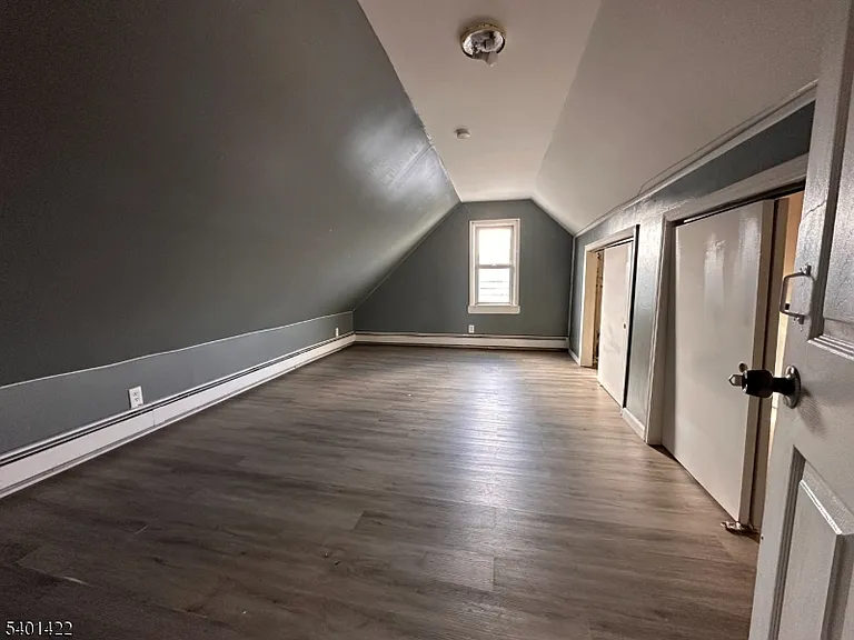 748 Trumbull St #2 — Photo 10