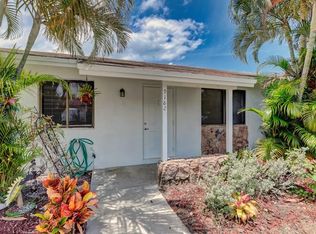 9172 Roan Ln, West Palm Beach, FL 33403
