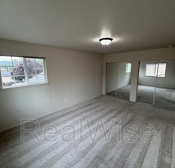 623 Heber Ln — Photo 12