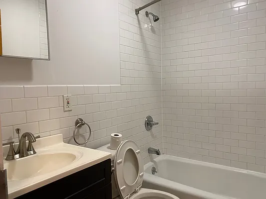 Rented by Dream Space Realty | media 5