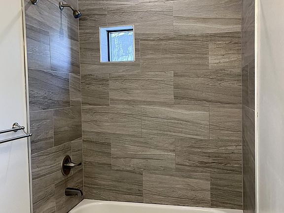 2nd image of 2411 Kensington Ave APT 301