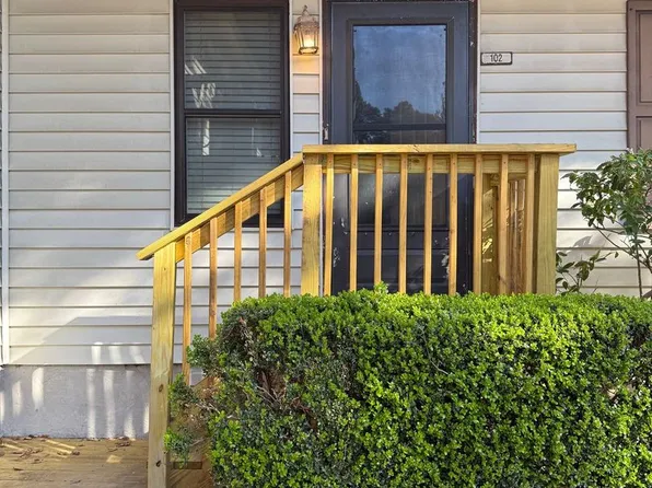 225 A View Ave APT 102, Norfolk, VA 23503