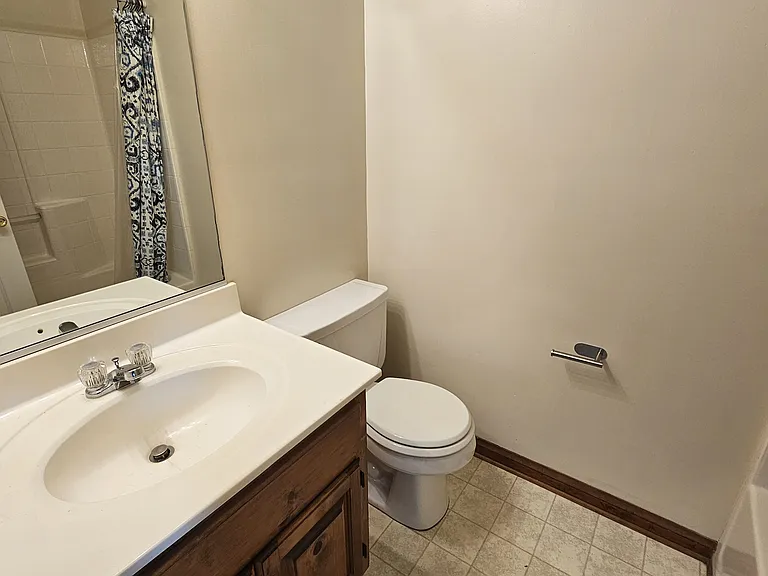 627 Creekside Ct — Photo 20