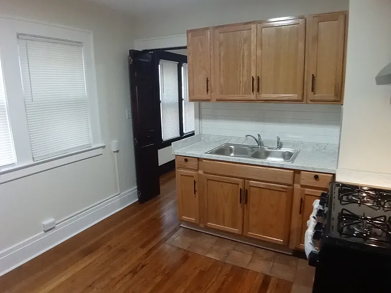123 Onondaga Ave #2 — Photo 53
