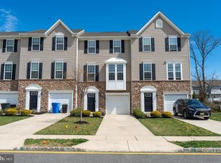 102 Benford Ln, Edgewater Park, NJ 08010