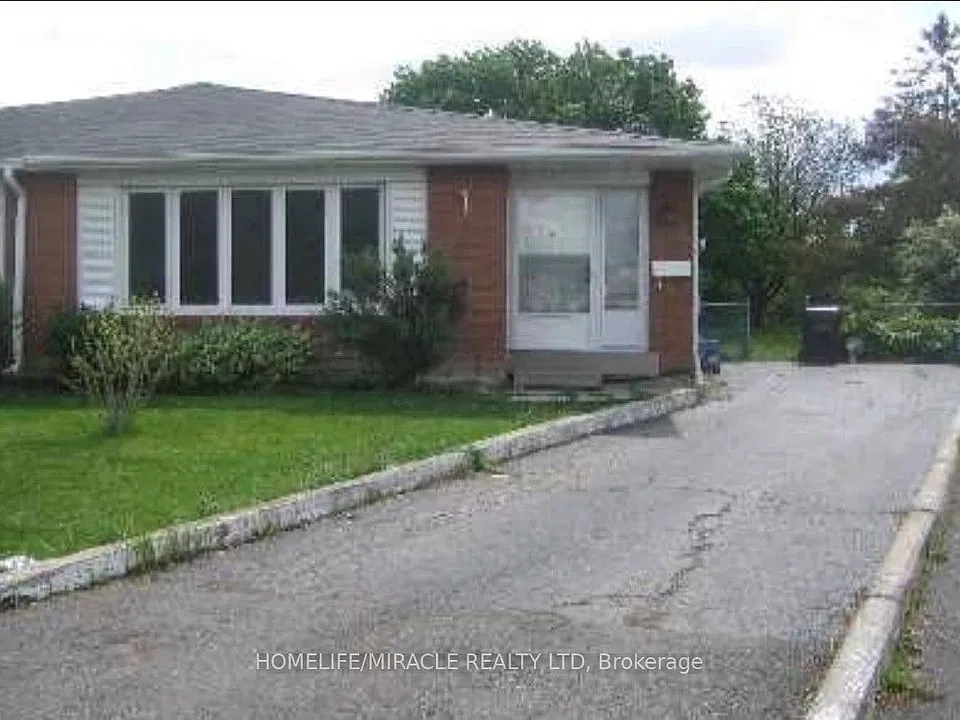 25 Four Leaf Dr