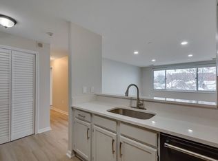 30 Chelsea St APT 501, Everett, MA 02149