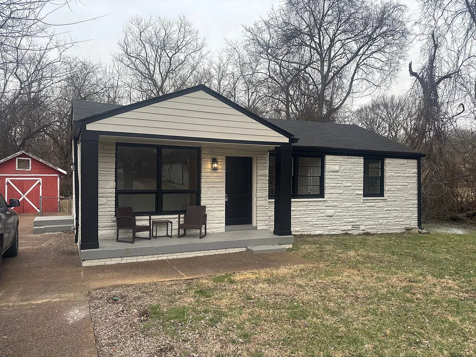 35 Whitsett Rd