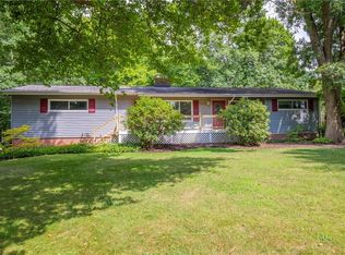 58 W Bel Meadow Ln, Chagrin Falls, OH 44022