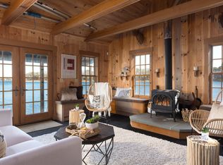 821 Old Post Rd, Cotuit, MA 02635