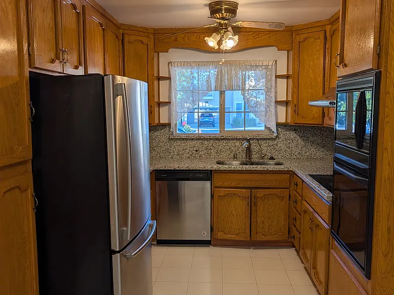 4448 Irvington Ave — Photo 10