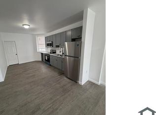 5858 Cedar Ave, Philadelphia, PA