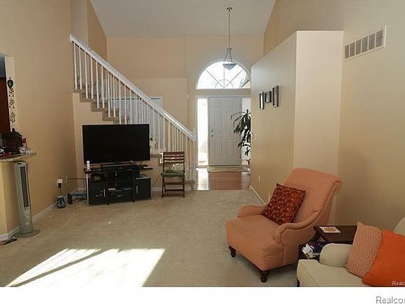 5th image of 1565 Andover Cir #1