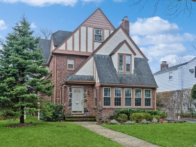 100 Garden Street, Garden City, NY, 11530