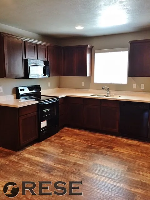 3 bed, 2.5 bath, 1530 sqft, $1,600 — Photo 3