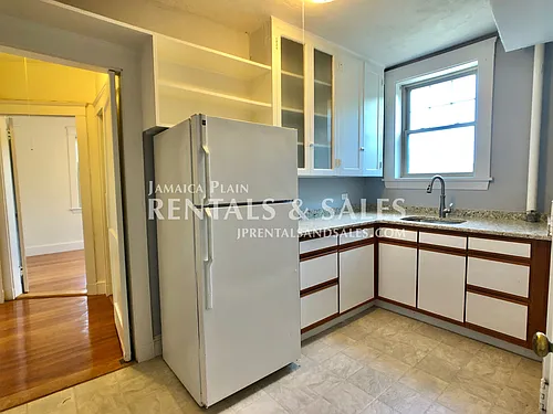 136 Arborway #5 Photo 1