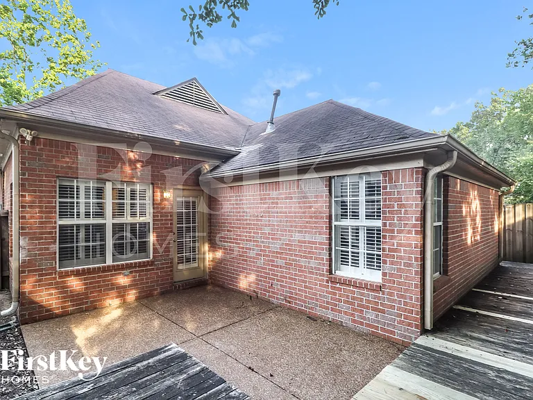865 Abbey Grove Ln — Photo 18