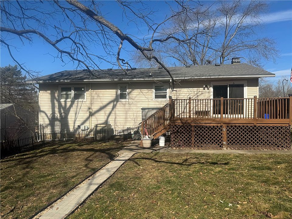 2nd image of 543 W Ash Ave