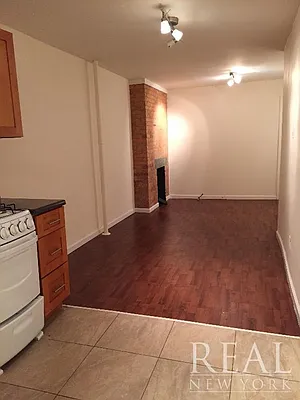 Rented by REAL New York | media 36