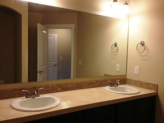 5th image of 16428 22nd Avenue Ct E