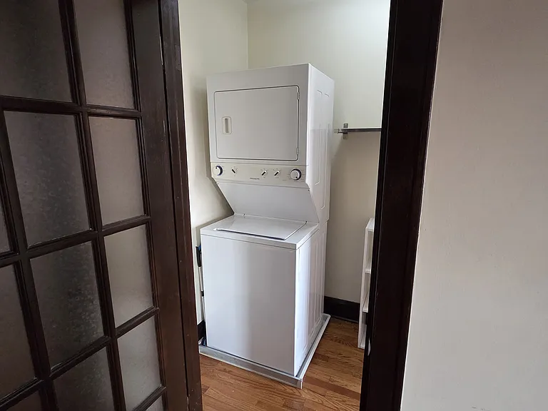502 Beloit Ave #3B — Photo 12