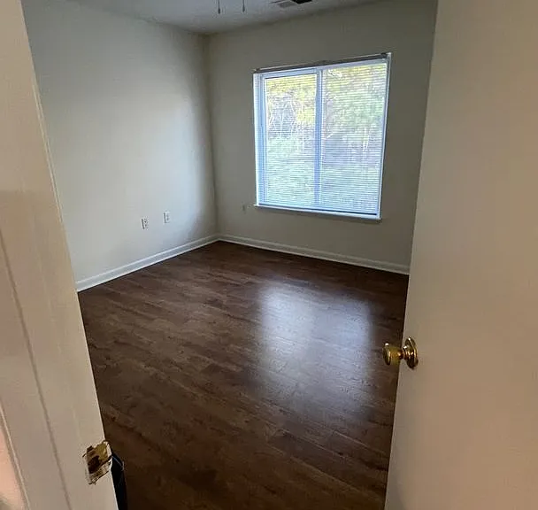 1411 Collegiate Cir #302 — Photo 26